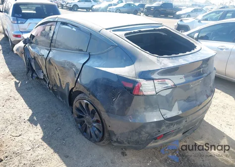 2024 Tesla Model Y Performance Dual Motor All-Wheel Drive from USA, damaged, VIN 7SAYGDEF9RF076837